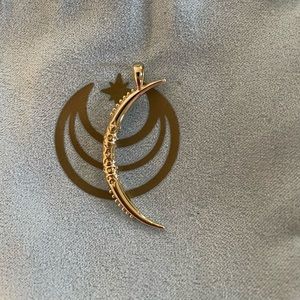 Jane Win Forever Crescent Moon